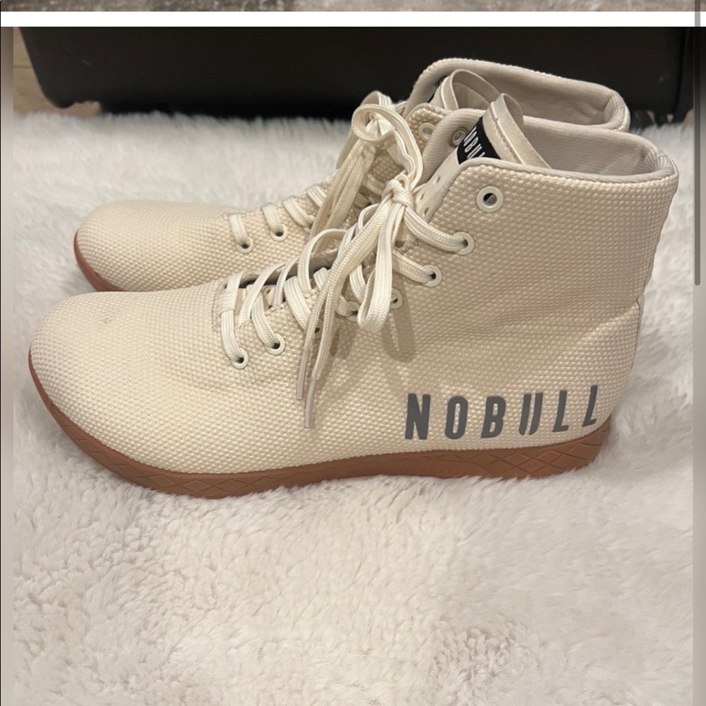 NOBULL Men's High-Top Trainers Beige
Superfabric NEW
